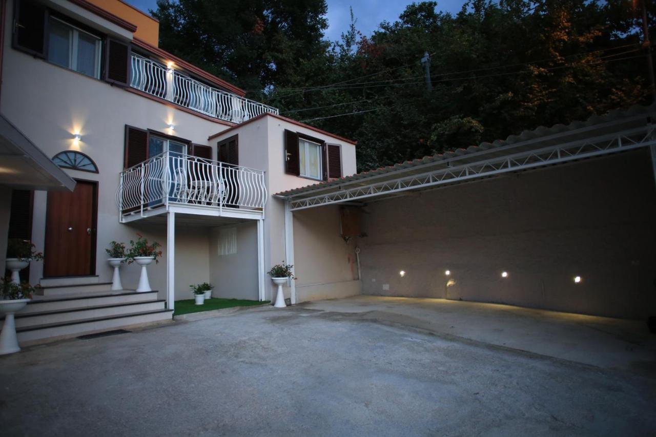 B&B Micanto Casola di Napoli Ngoại thất bức ảnh